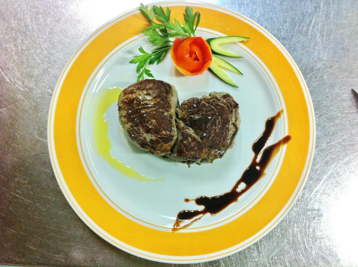 Hotel Lory & Ristorante Ferraro Celano Ngoại thất bức ảnh
